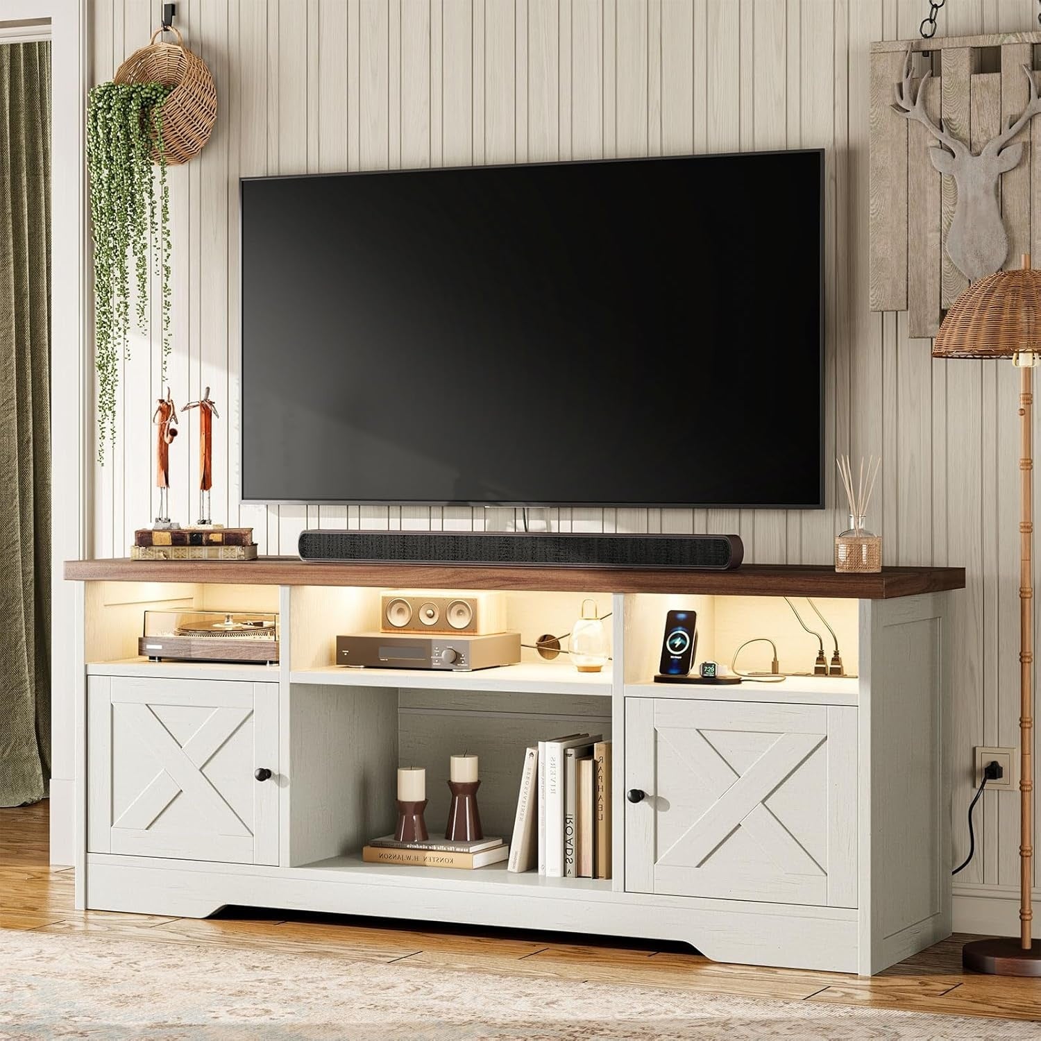 Meuble TV avec prises USB, eclairage LED, 4 compartiments ouverts et 2 placards, 150 x 35 x 65 cm, blanc et noyer